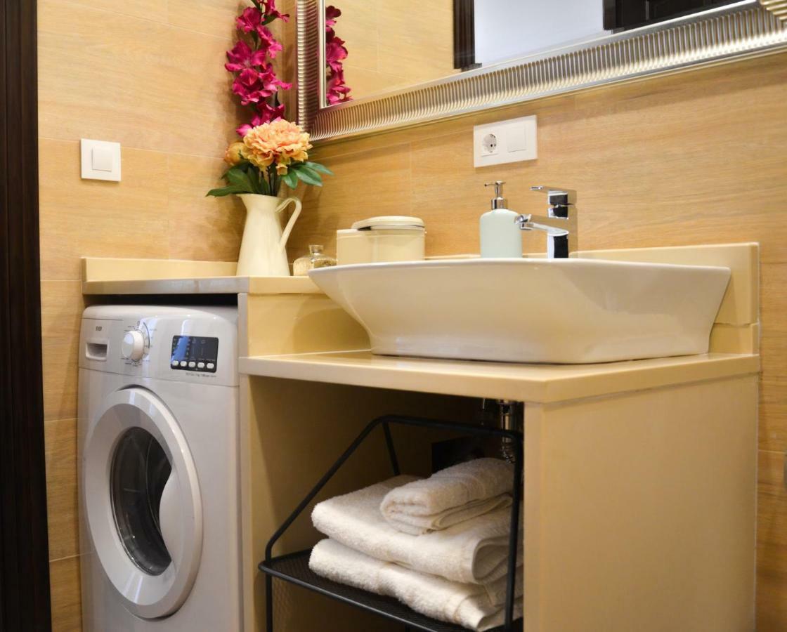 Apartamento San Jacinto III Sewilla Zewnętrze zdjęcie